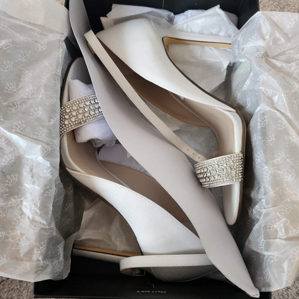 Womens Nina Drenka-Ivory luster satin - Picture 2 of 7